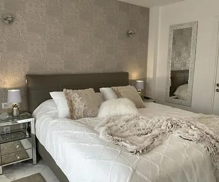 Casa Ambiente - Topausgestattetes Haus In Strandnaehe * קלפה