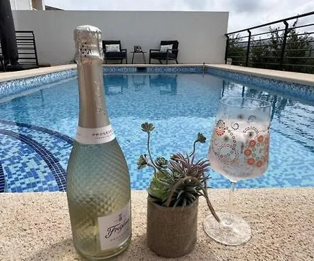 Casa Ambiente - Topausgestattetes Haus In Strandnaehe בית נופש *